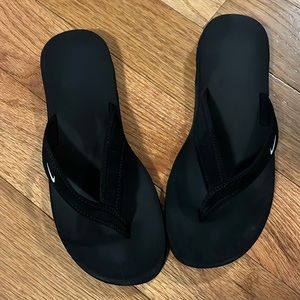 Womens Nike Celso Flip Flops Size 6